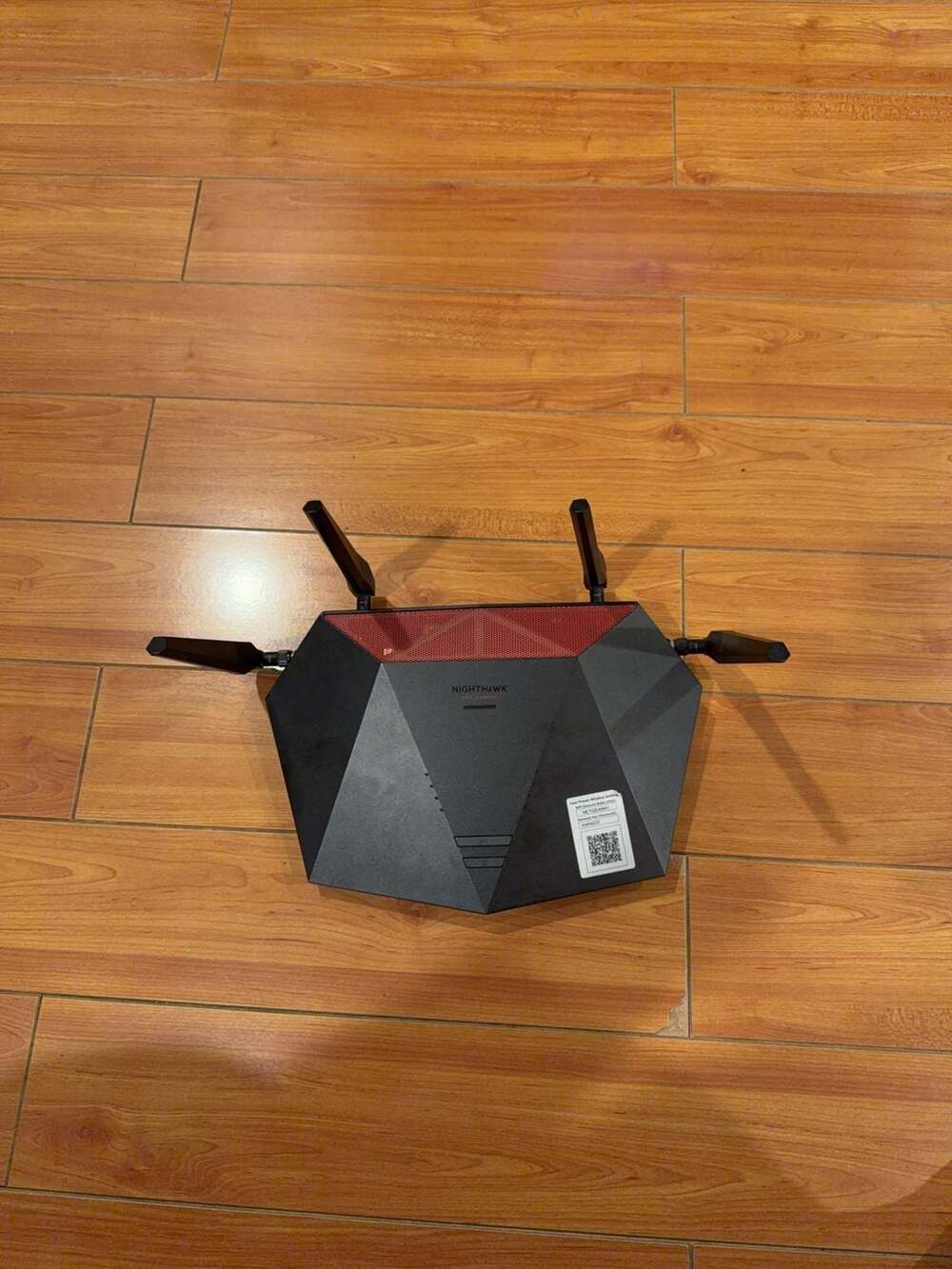 Netgear Nighthawk Pro Gaming Router XR1000 - Picture 1 of 3
